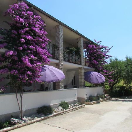 Apartments Pipi Pakostane Ngoại thất bức ảnh