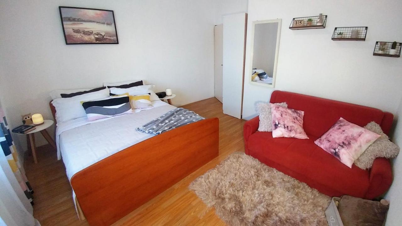 Apartments Pipi Pakostane Ngoại thất bức ảnh
