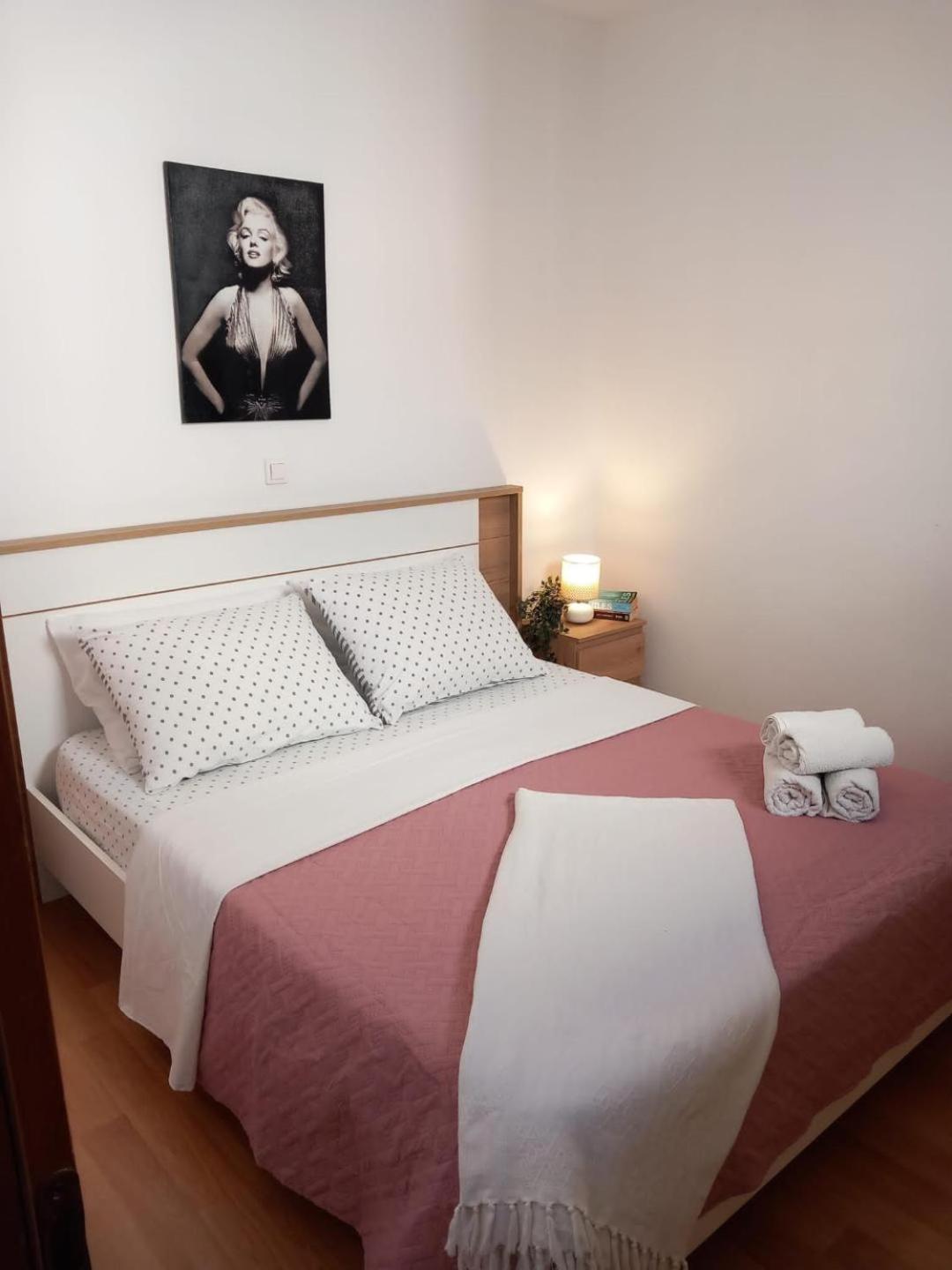 Apartments Pipi Pakostane Ngoại thất bức ảnh