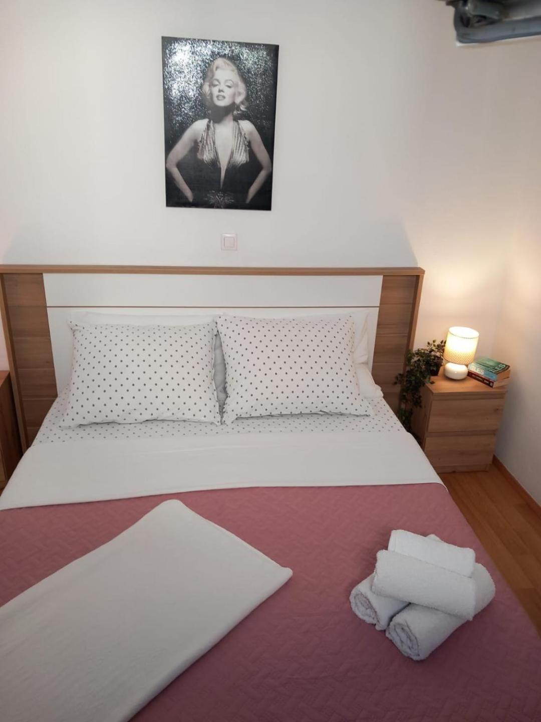 Apartments Pipi Pakostane Ngoại thất bức ảnh