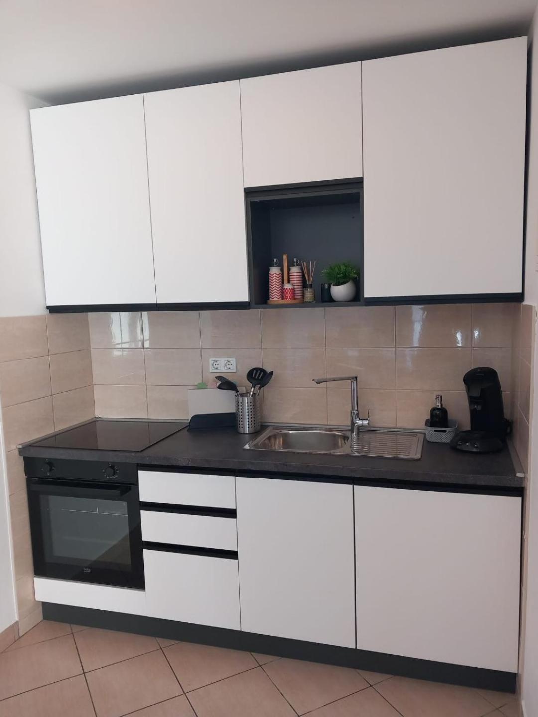 Apartments Pipi Pakostane Ngoại thất bức ảnh