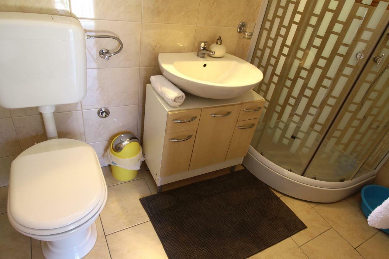 Apartments Pipi Pakostane Ngoại thất bức ảnh
