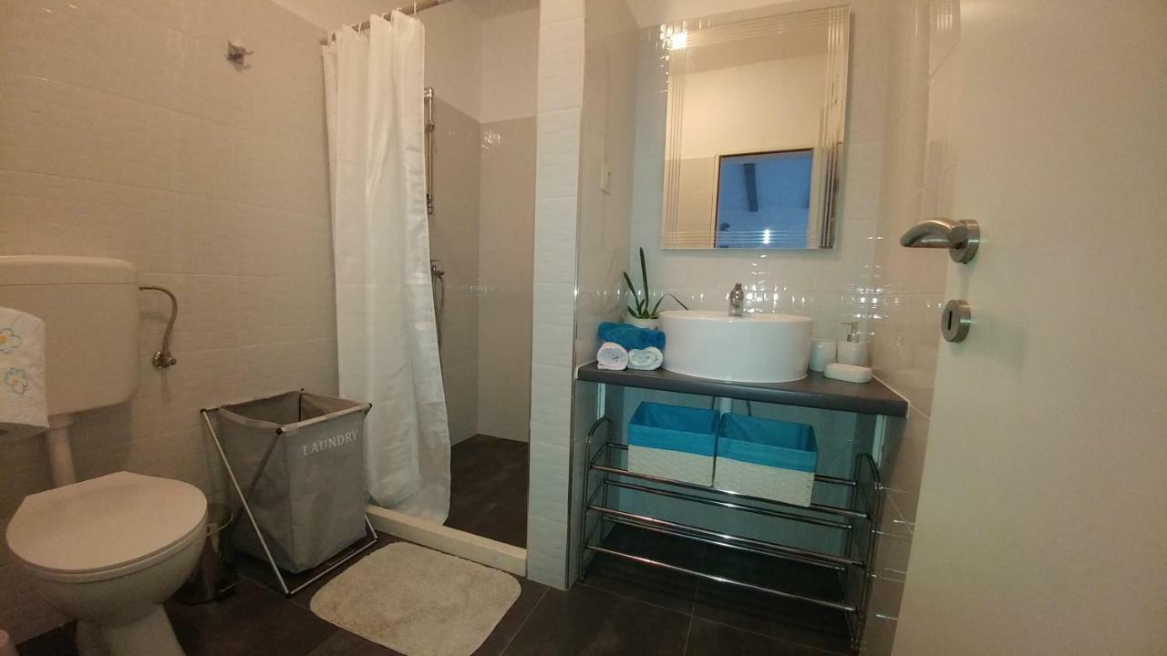 Apartments Pipi Pakostane Ngoại thất bức ảnh